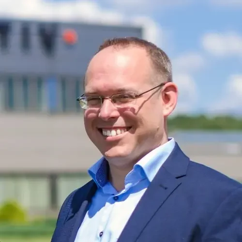 Craig Turner