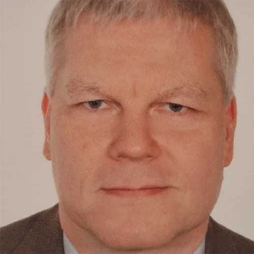 Dr Peter Amthor