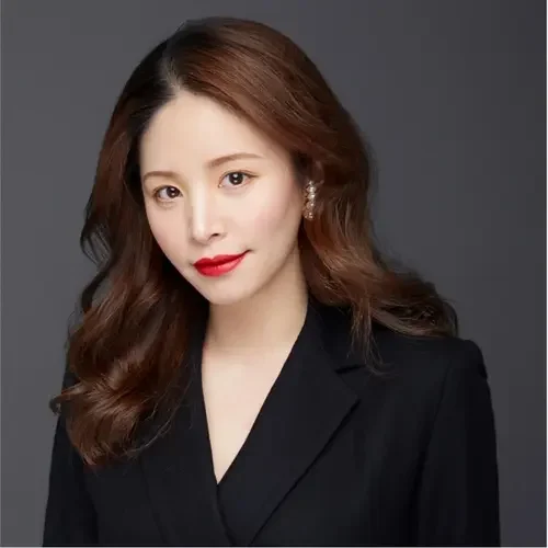 Vivian Yang